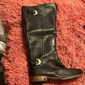 These are leather uggs boots, 8 1/2